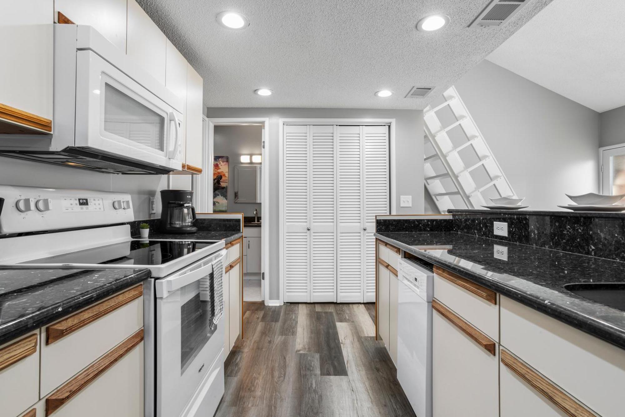 King Bed Well-Located Cozy Townhouse Retreat Apartamento Gulfport Exterior foto
